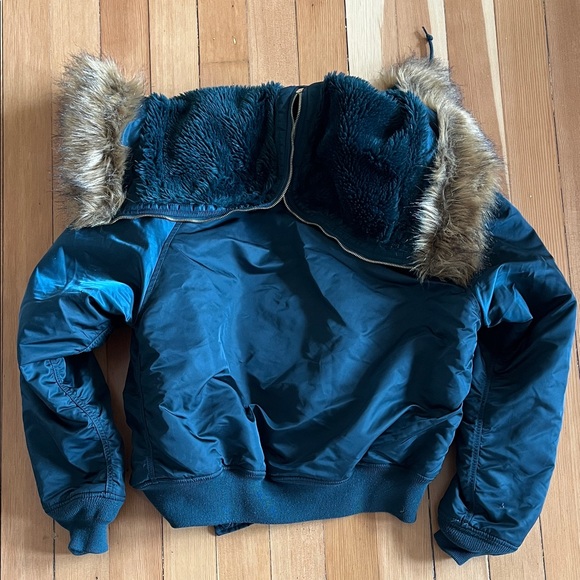 Alpha Industries Flying Man’s N-2B dark teal Fur-Trimmed Hooded Jacket - Picture 15 of 16